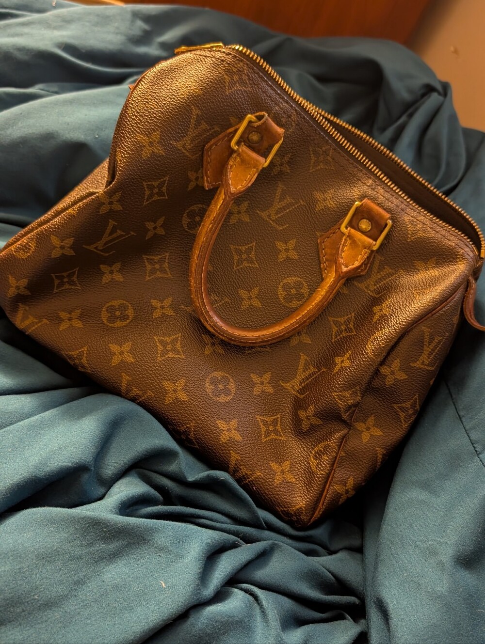 Vintage Louis Vuitton Speedy 25